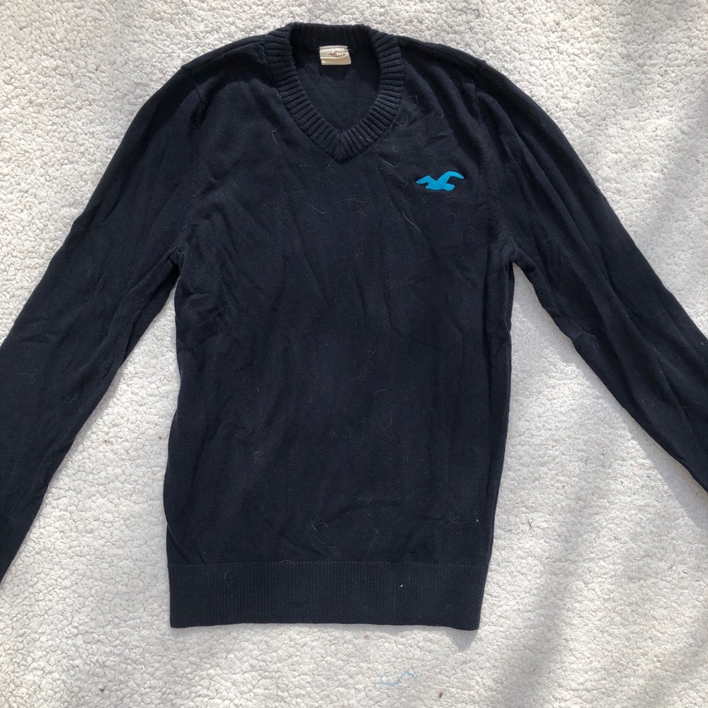 Hollister - Men’s V-Neck Sweater
